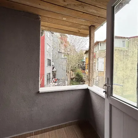 아파트 Urban Loft In The Heart Of Taksim *